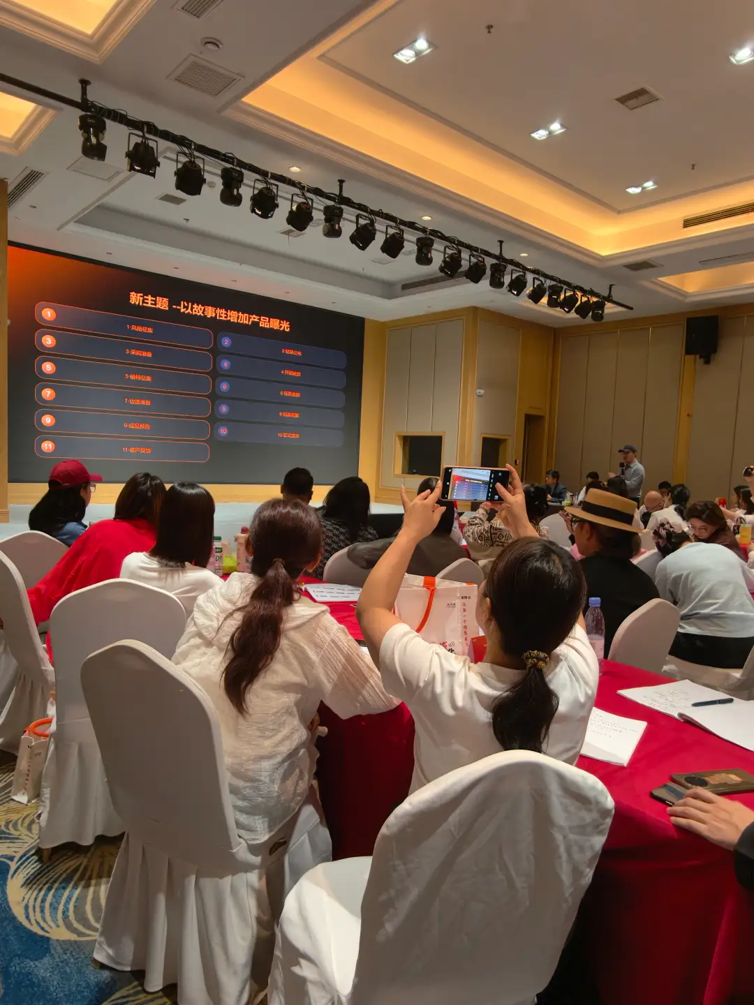 儿童影楼如何通过私域打造门店高成交微信人设?