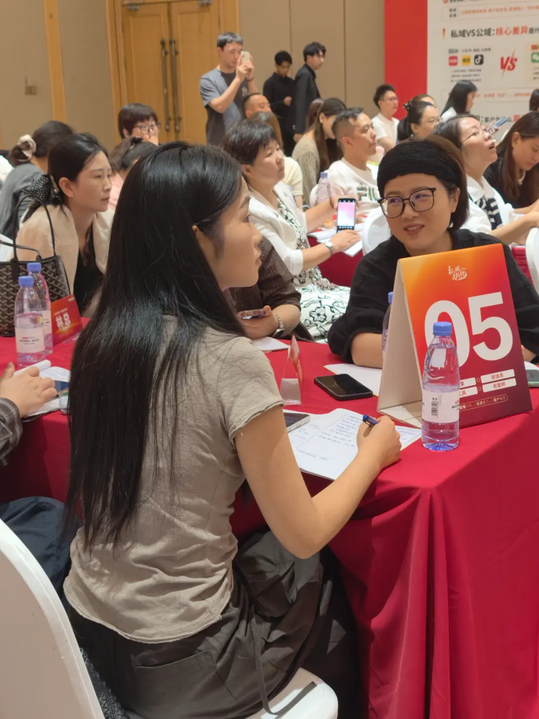为什么隔壁那家店看起来没怎么投广告，生意却一直很好？