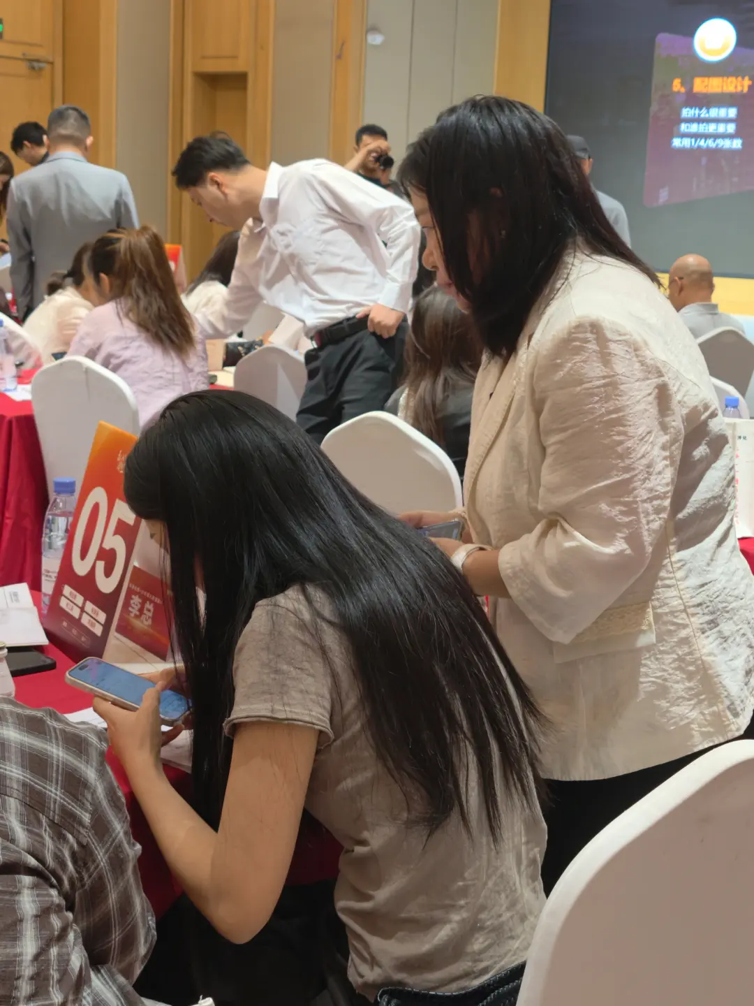 怎么让客户拍完照后,还愿意持续关注我的朋友圈?儿童影楼私域运营