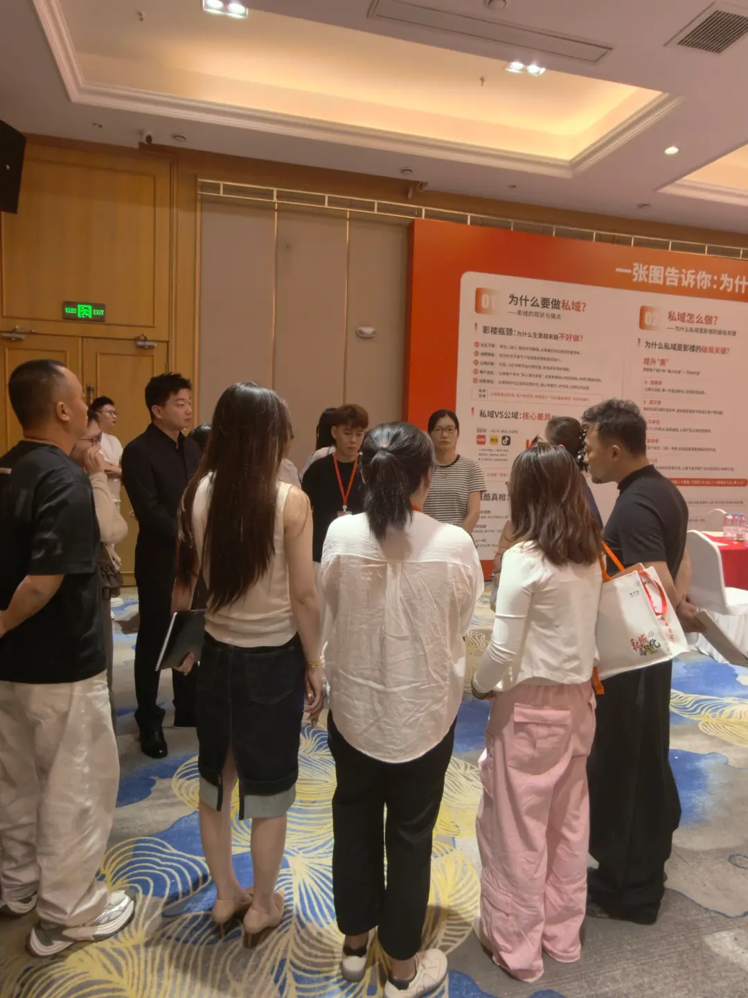 新营地：影楼宝妈社群3条铁律，80/20法则与一周内容排期表