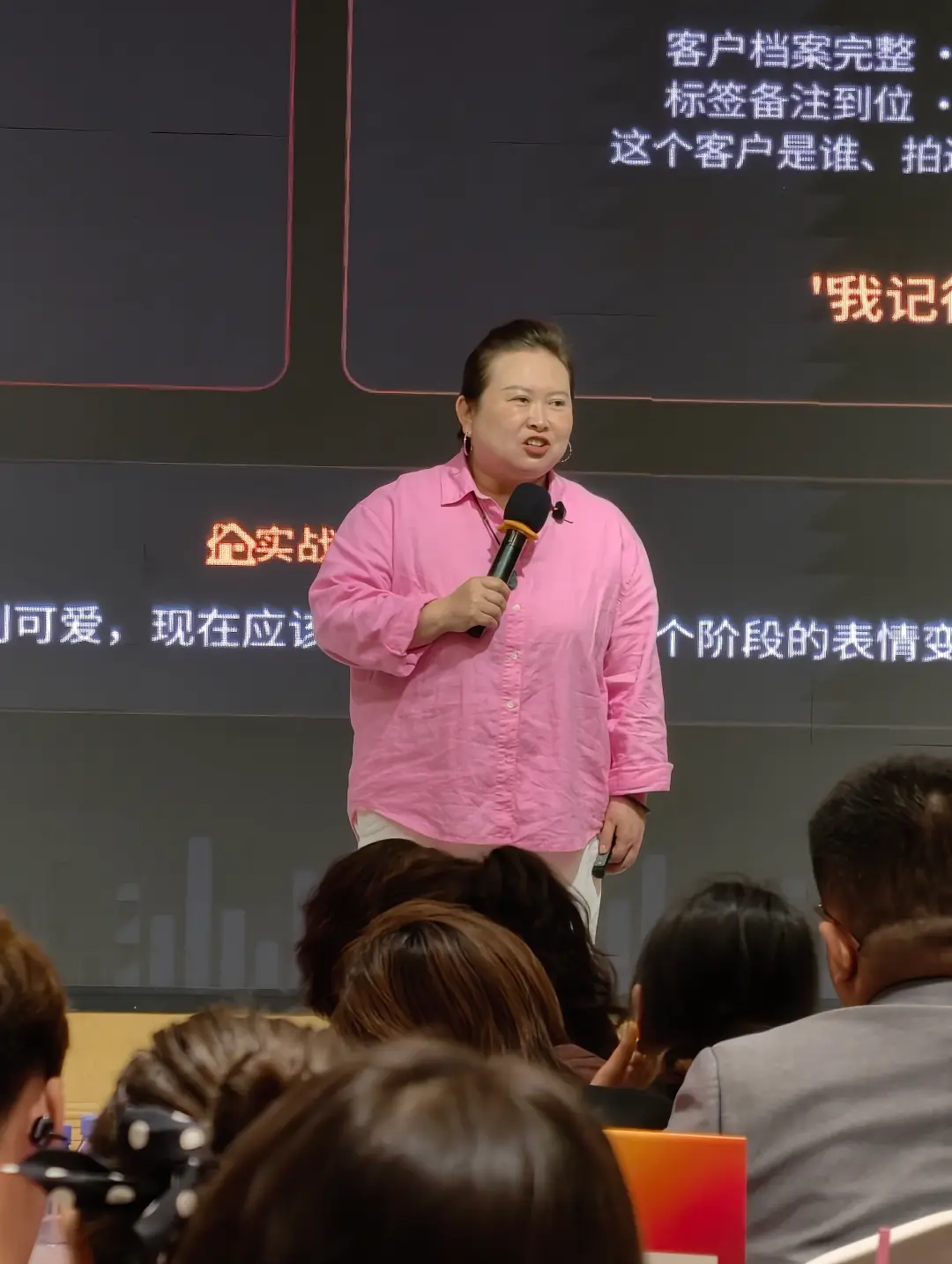 亲子照怎么卖才不尴尬？新营地拆解从卖照片到卖陪伴的4个动作