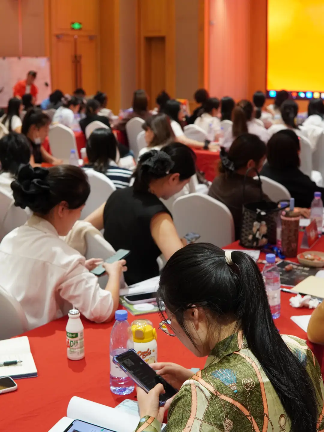 私域做起来之后，是不是就不用管美团和抖音了？儿童影楼私域运营